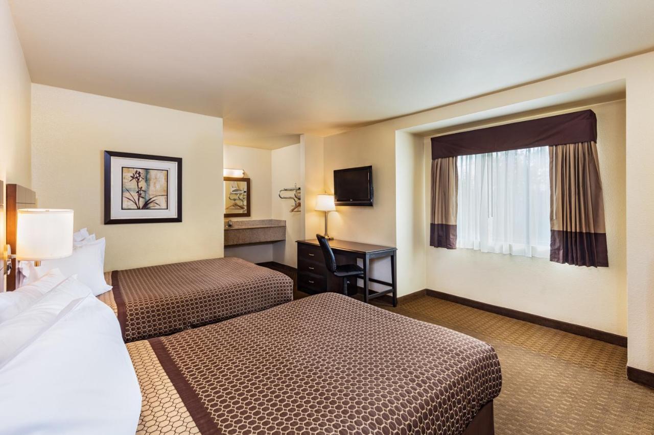 Lemon Heights Inn Тъстин Екстериор снимка