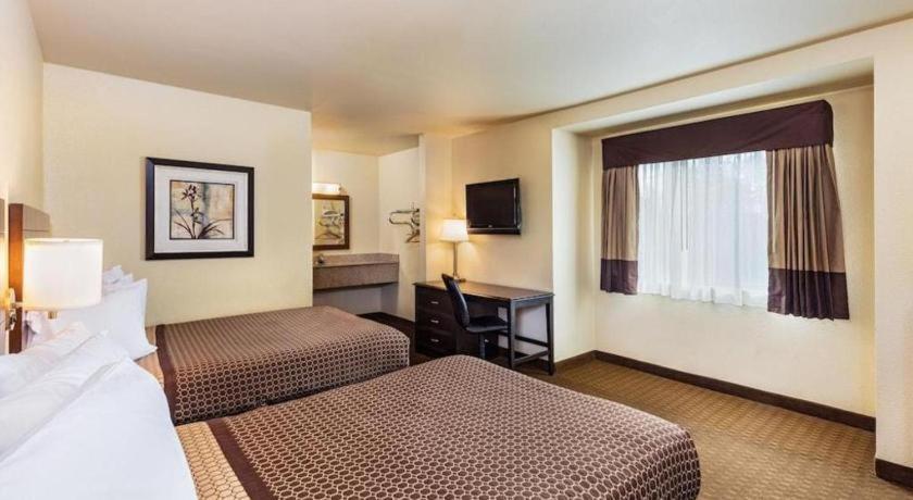 Lemon Heights Inn Тъстин Екстериор снимка