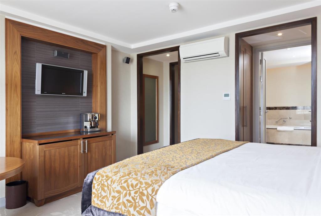 Lemon Heights Inn Тъстин Стая снимка