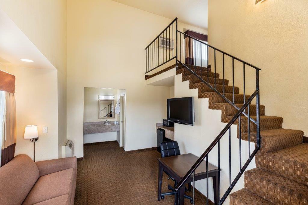 Lemon Heights Inn Тъстин Екстериор снимка